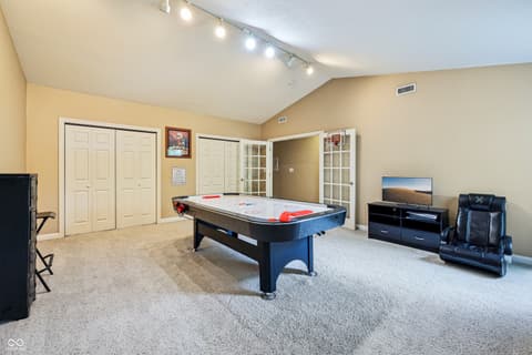 Photo of 110 Avon Lane, Noblesville, IN