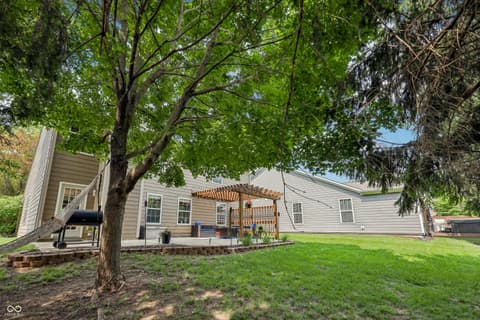 Photo of 110 Avon Lane, Noblesville, IN