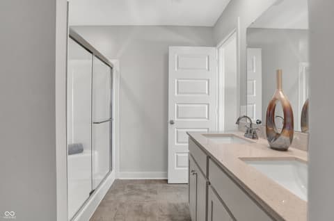 Photo of 15219 Farrington Way, Fishers, IN