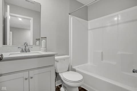 Photo of 15219 Farrington Way, Fishers, IN