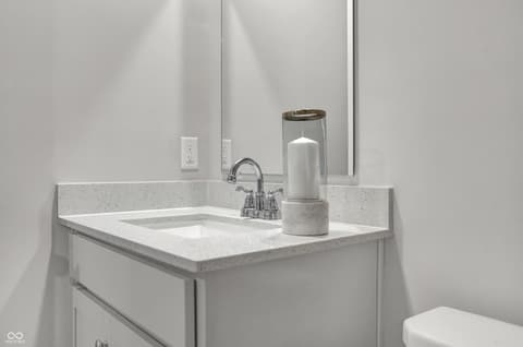 Photo of 15219 Farrington Way, Fishers, IN