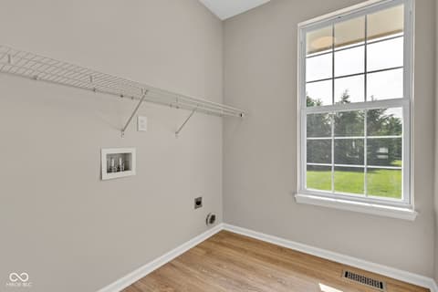 Laundry room at 515 Lynton Way, Westfield, IN