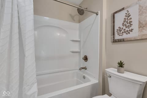 Bathroom at 515 Lynton Way, Westfield, IN
