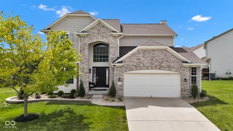 Front exterior at 515 Lynton Way, Westfield, IN