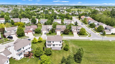 Aerial view at 515 Lynton Way, Westfield, IN