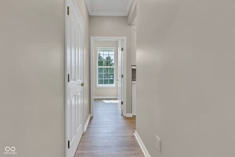 Hallway at 515 Lynton Way, Westfield, IN