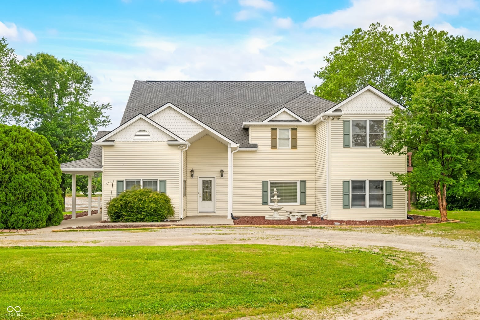 Front exterior at 5439 E Kinderhook Road, Scottsburg, IN
