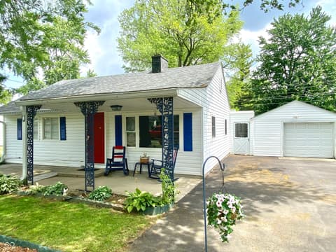 828 N Clarkdale Drive