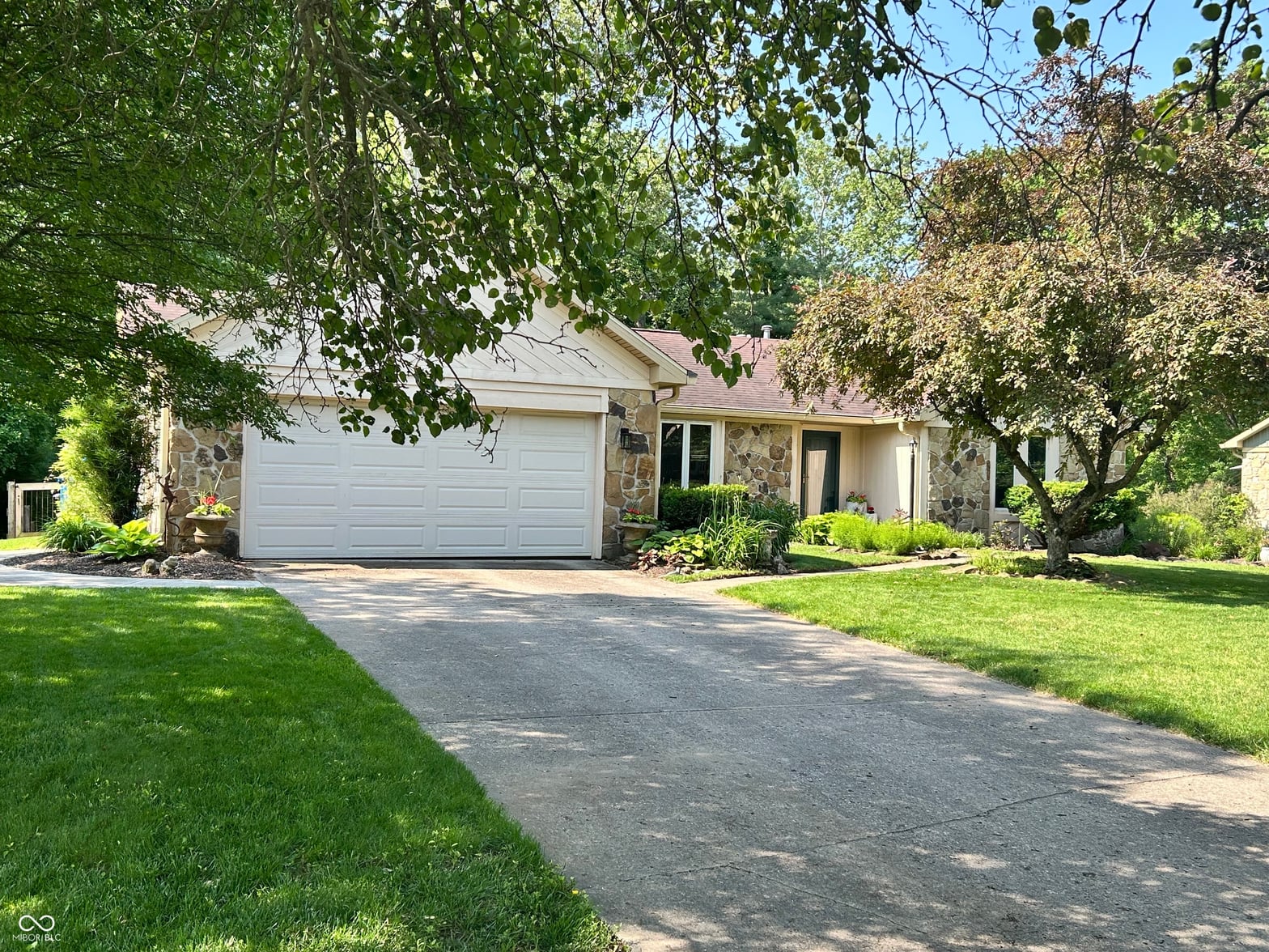 Photo of 177 Wellington Parkway, Noblesville, IN