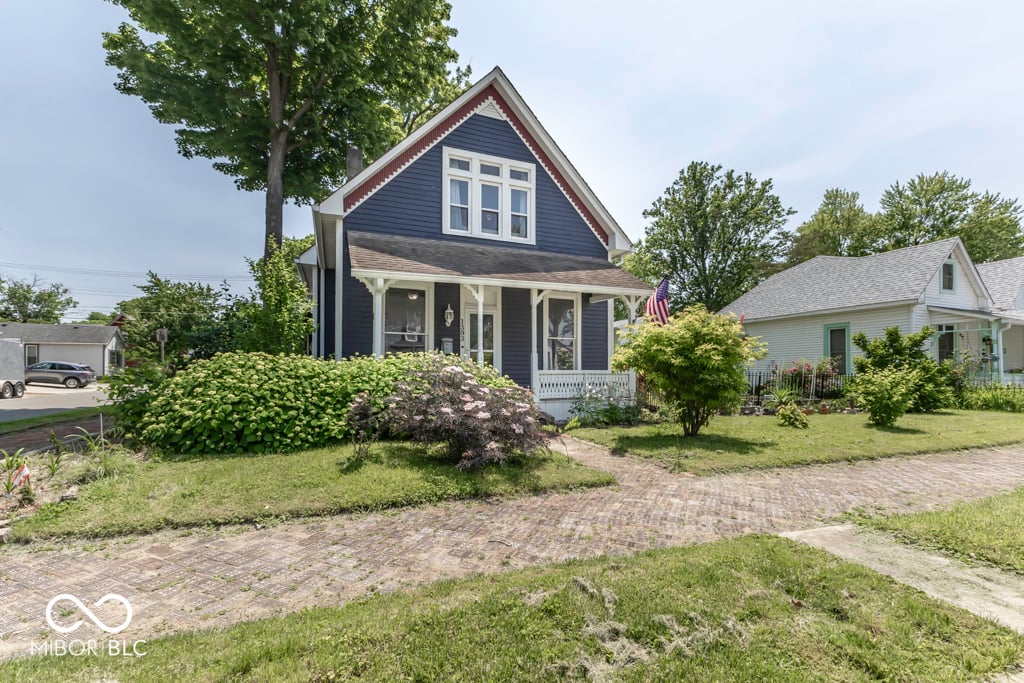 Front exterior at 1393 Wayne Street, Noblesville, IN