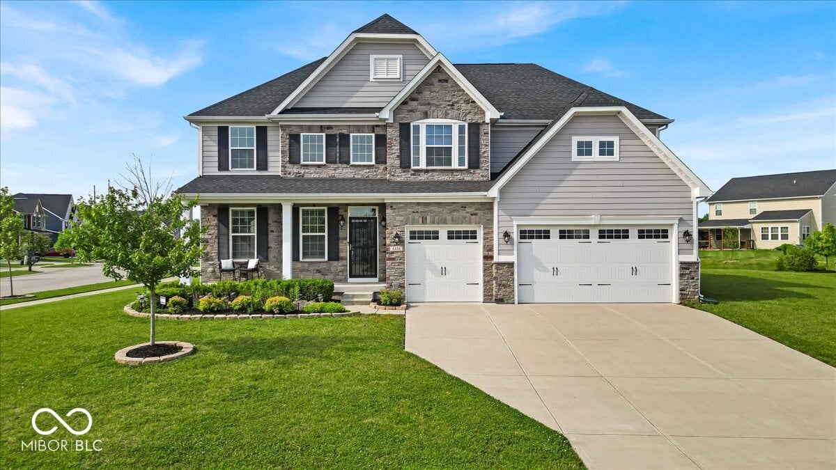 Photo of 4416 Eaglecrest Place, Zionsville, IN