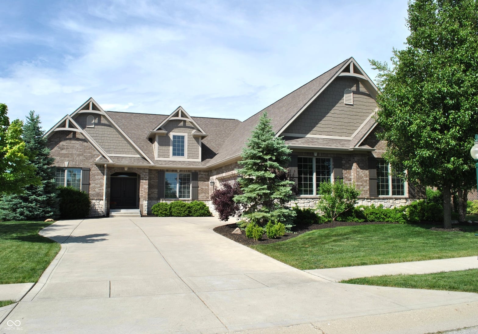 Photo of 16550 Gleneagles Court, Noblesville, IN