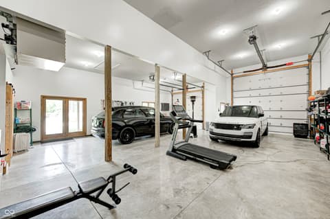 Garage at 4181 Whitetail Woods Drive, Bargersville, IN