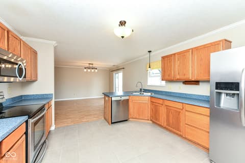 Kitchen at 17303 Puntledge Drive, Westfield, IN