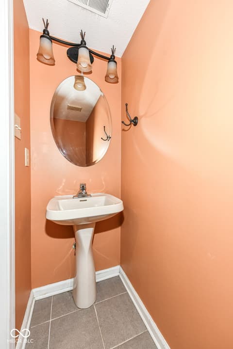 Bathroom at 17303 Puntledge Drive, Westfield, IN