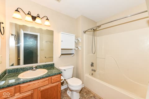 Primary bathroom at 17303 Puntledge Drive, Westfield, IN