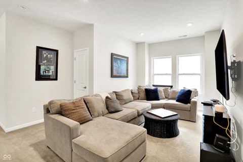 Photo of 17319 Henslow Drive, Westfield, IN