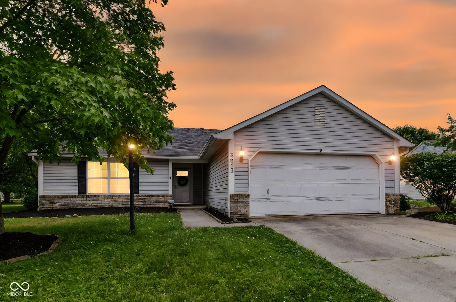 Front exterior at 5651 Pine Knoll Boulevard, Noblesville, IN