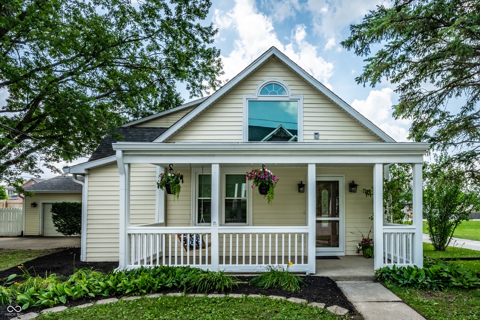 Photo of 215 Penn Street, Westfield, IN