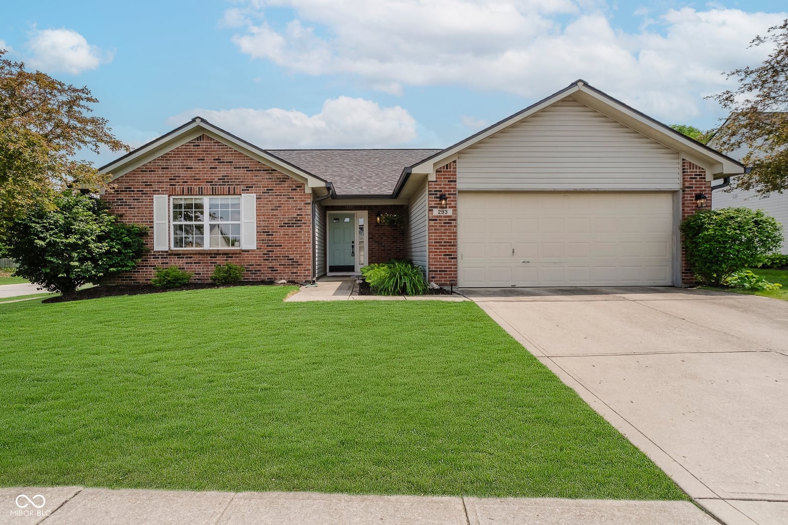 Photo of 293 E Quail Wood Lane, Westfield, IN