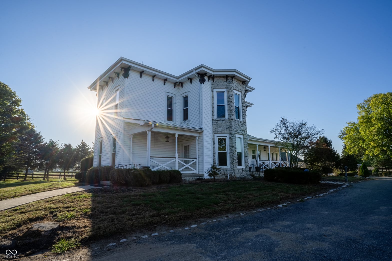 Front exterior at 115 W State Road 38, Pendleton, IN