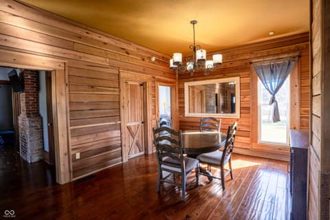 Dining room at 115 W State Road 38, Pendleton, IN