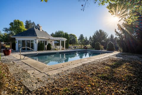 Pool at 115 W State Road 38, Pendleton, IN