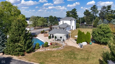 Aerial view at 115 W State Road 38, Pendleton, IN