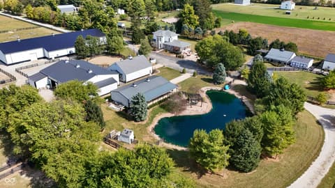 Aerial view at 115 W State Road 38, Pendleton, IN