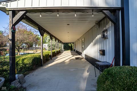 Outdoor living area at 115 W State Road 38, Pendleton, IN