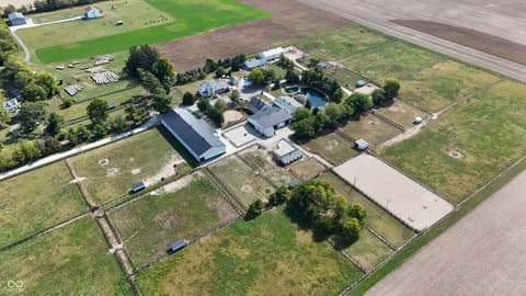 Aerial view at 115 W State Road 38, Pendleton, IN