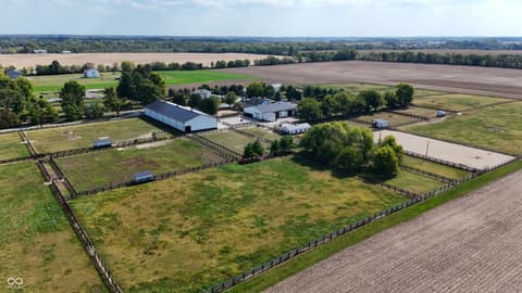 Aerial view at 115 W State Road 38, Pendleton, IN
