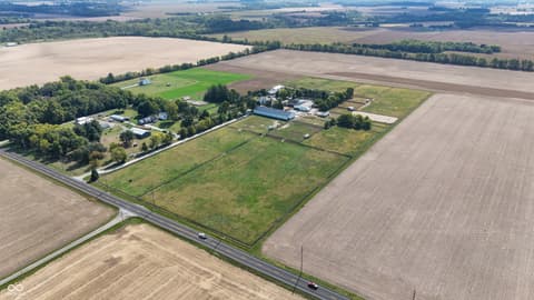 Aerial view at 115 W State Road 38, Pendleton, IN