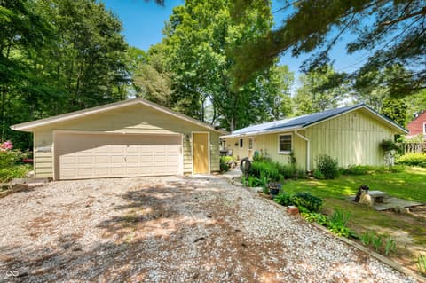 6521 Snug Harbour Lane