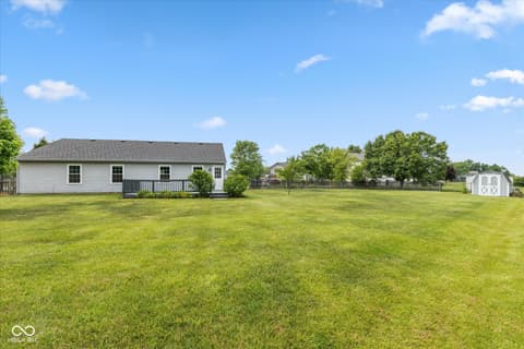 Yard at 18005 Gasparilla Court, Westfield, IN
