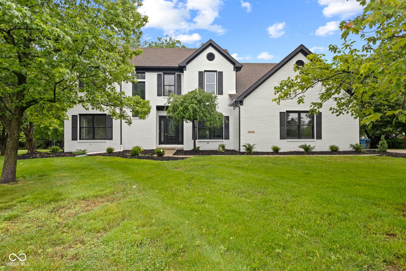 Front exterior at 9148 Oak Knoll Lane, Fishers, IN