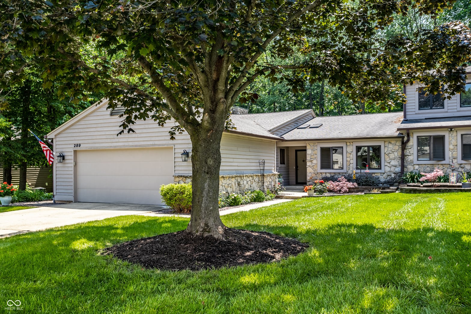 Photo of 289 Sandbrook Drive, Noblesville, IN