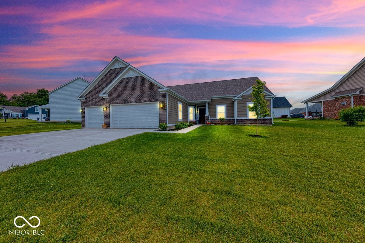 Photo of 59 Manchester Drive, Trafalgar, IN