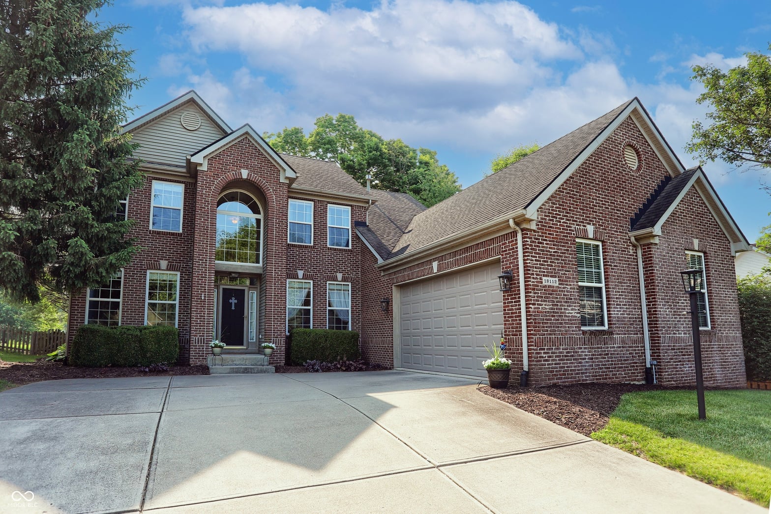 Photo of 18112 Kinder Oak Drive, Noblesville, IN