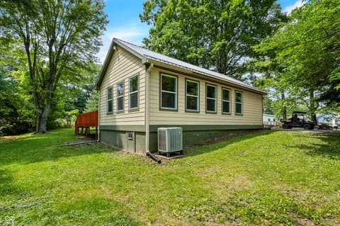 Photo of 5800 South Shore Drive, Nashville, IN