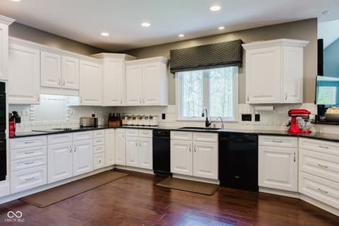 Photo of 16307 Stony Ridge Drive, Noblesville, IN