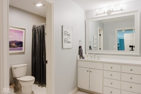 Photo of 16307 Stony Ridge Drive, Noblesville, IN