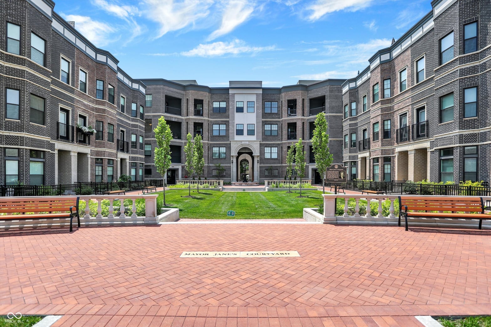 Photo of 920 Veterans Way, Carmel, IN