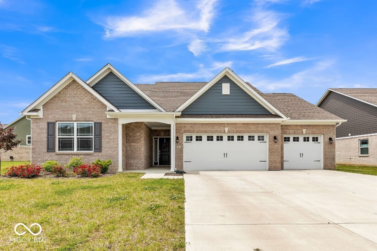 Photo of 1758 Pelham Drive, Greenwood, IN