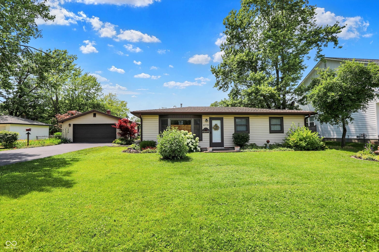 Photo of 4770 Willow Road, Zionsville, IN