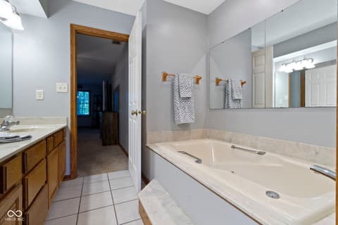 Photo of 10808 Greenbriar Drive, Fishers, IN