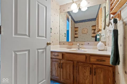 Photo of 10808 Greenbriar Drive, Fishers, IN