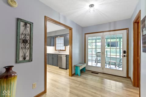 Photo of 10808 Greenbriar Drive, Fishers, IN