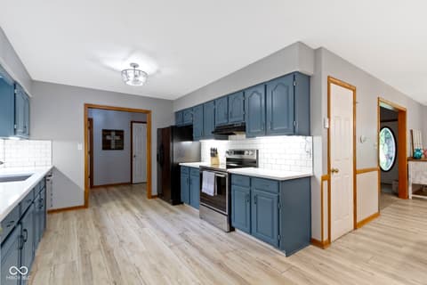 Photo of 10808 Greenbriar Drive, Fishers, IN
