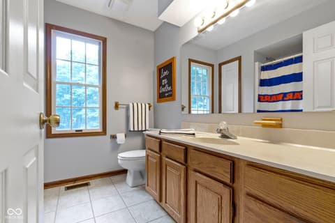 Photo of 10808 Greenbriar Drive, Fishers, IN